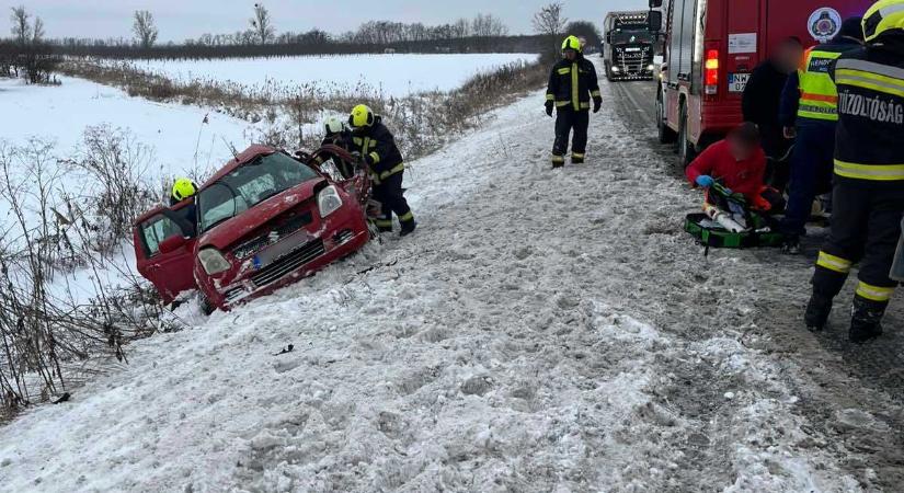 Több mint 400 alkalommal volt szükség a tűzoltók beavatkozására szerda hajnaltól