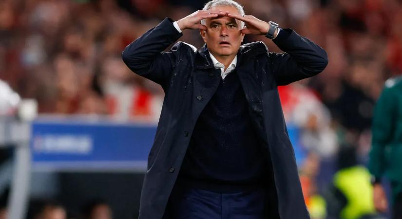 Mourinho ennyire még talán sosem borult ki, elszállt a címvédés esélye