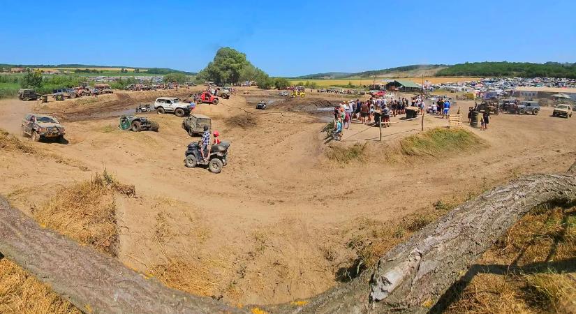 Profi terepjárósok segítenek a rendkívüli hóhelyzetben