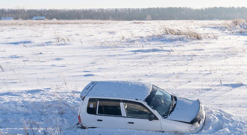 Nehéz napokon vagyunk túl a havazás miatt, és még nincs vége: megfeszített munkában a tűzoltók