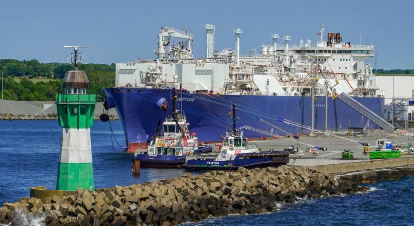 Brüsszel ünnepel, miközben továbbra is milliárdokat juttat Vlagyimir Putyin háborús kasszájába