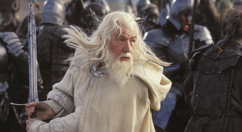 2 fontos dolgot árult el Ian McKellen az új Gyűrűk Ura-filmről, ezeknek örülni fognak a rajongók! (videó)