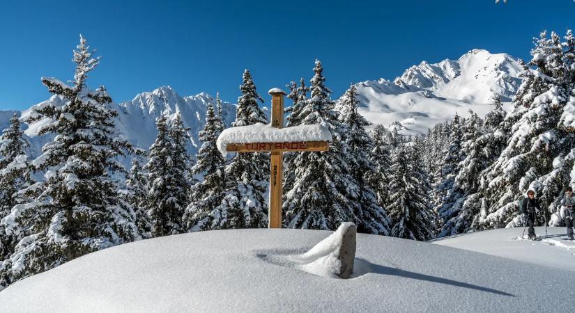 Ezen a síterepen ingyen lehet síelni a francia Alpokban – Rendhagyó tél egy kis savoyai faluban