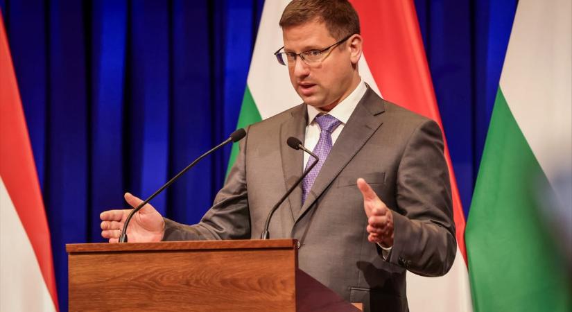 Gulyás Gergely: A kormány több tagjának feltűnt már, hogy a Tisza Párt elnöke elmebeteg