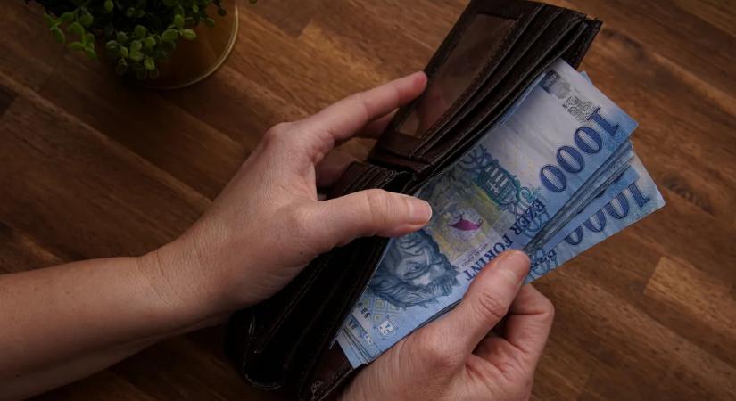 Nálad is ott lapulhat: fontos dátumot osztottak meg a régi 1000 forintos bankjegyről
