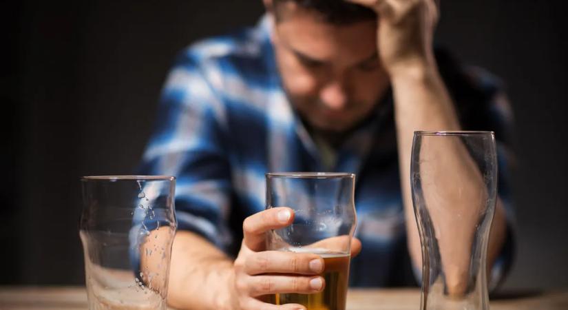 10 jel, ami arra utal, hogy problémád van az alkohollal