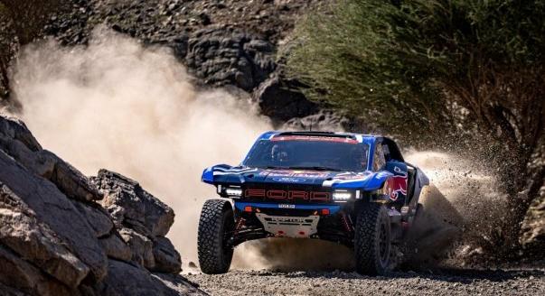 Dakar: Visszavágott a Ford, büntetés döntött az első helyről