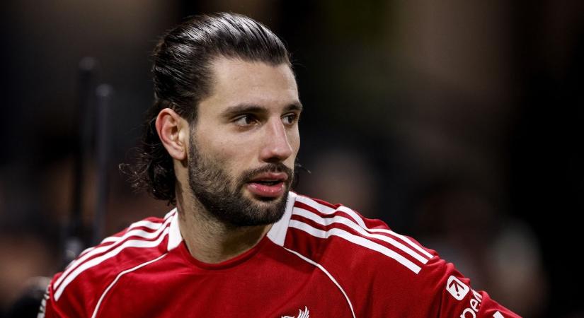 Szoboszlai Dominik, a „Keresztapa”: híres világmárka ruháiban pózol a Liverpool sztárja (FOTÓ)