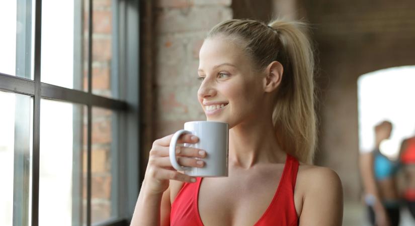 Ez a reggeli ital segíthet a fogyásban – a tudomány is alátámasztja