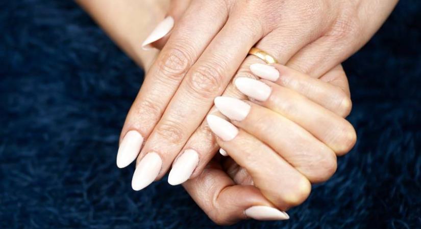 5 körömtrend, ami 2026-ban a stílusos nők kedvence lesz: minimalizmus és egyediség