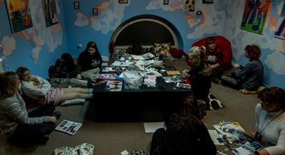 Ahol megfér egymás mellett a csocsó és az irodalmi est – Megnyílt a Csinszka Kultúrpresszó