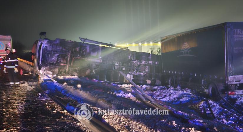 Húsz helyszínen volt szükség tűzoltói beavatkozásra a időjárással összefüggő káreseteknél