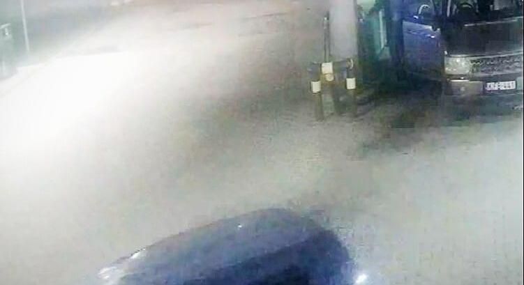 Keresik az autóst, aki fizetés nélkül tankolt közel 150 liter dízelt