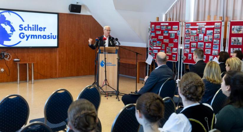 Megújult a pilisvörösvári Schiller Gimnázium és Kollégium