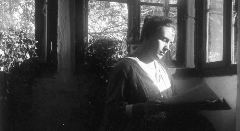 Derzsi Pál: Pillanat – versek