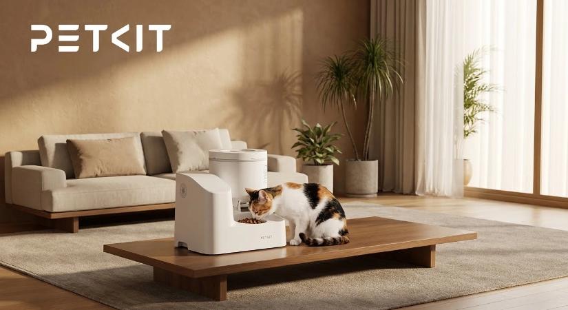 Akár egy hétig megoldható a házi kedvencek itatása és etetése a Petkit új gépeivel