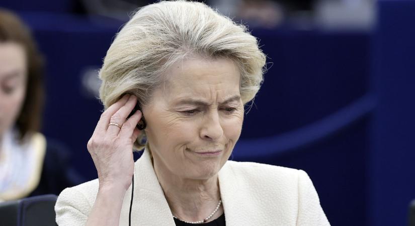 Per indult Ursula von der Leyen fegyveripari kapcsolatai miatt