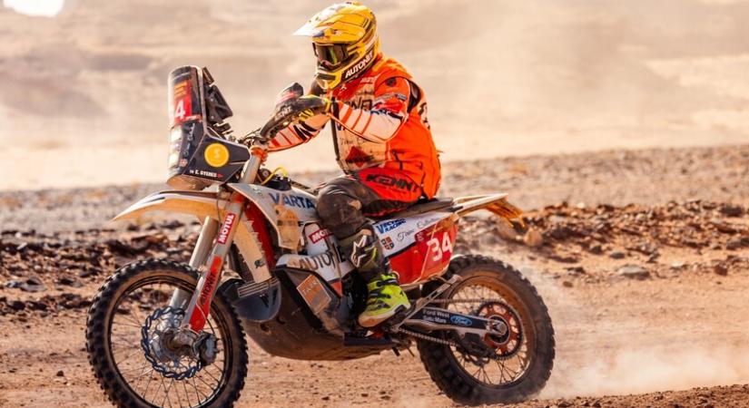 Csaknem ezerkilométeres szakasz vár a motorosokra - Mani a baleset után is vezeti kategóriáját