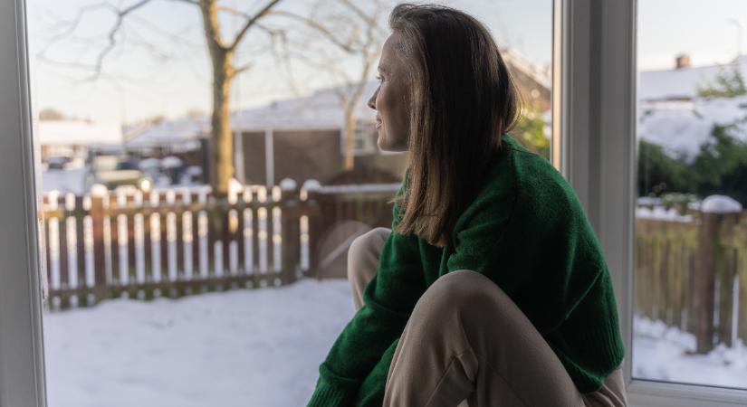 Napi horoszkóp 2026. január 9: a Mérleg Hold segít békét teremteni, ha hagyod