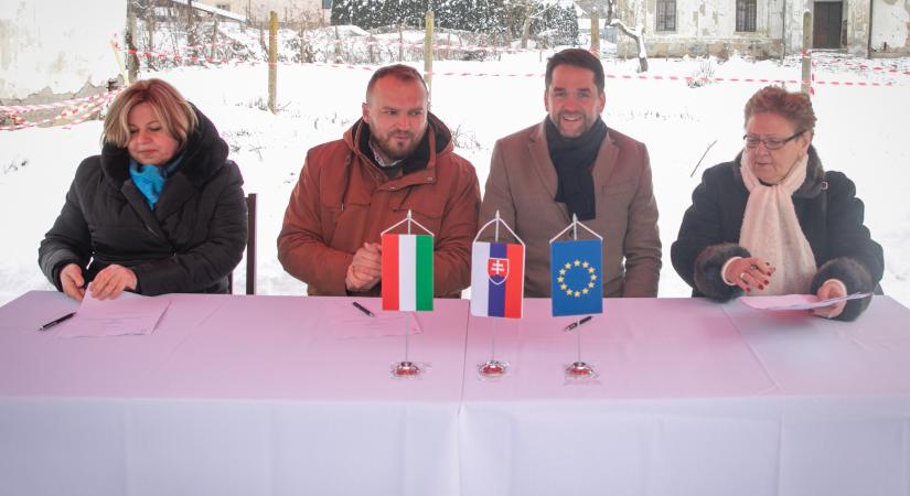 Új életre kel az ajnácskői Ebeczky-kúria