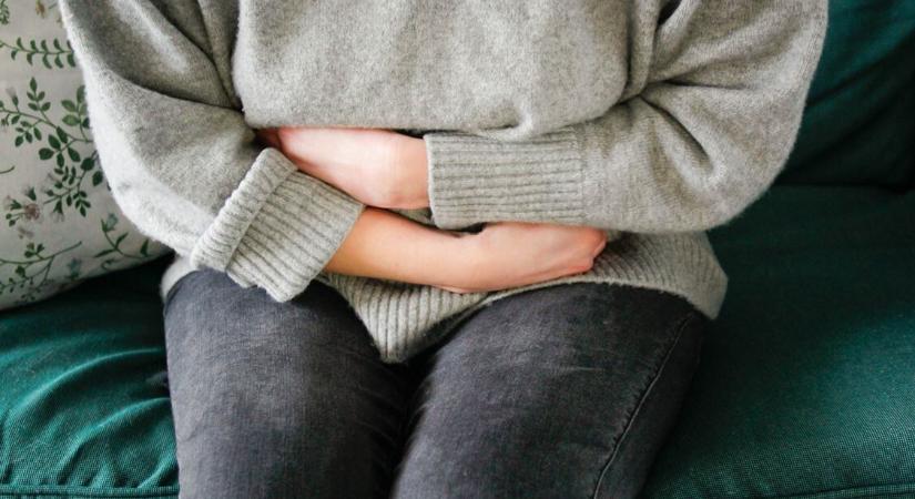 Puffadásnak hitte, kiderült, hogy rák – „Az orvosok azt mondták, csak női probléma”