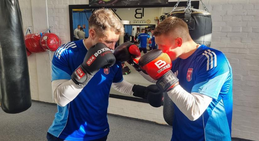 Egymást verték a Vidi futballistái az edzésen (videóval)