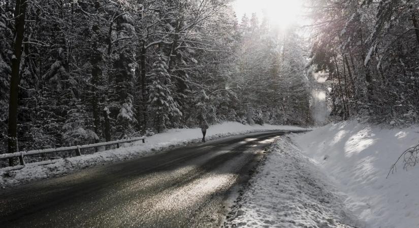 Viharos hófúvás Fejér megyében: települések váltak megközelíthetetlenné