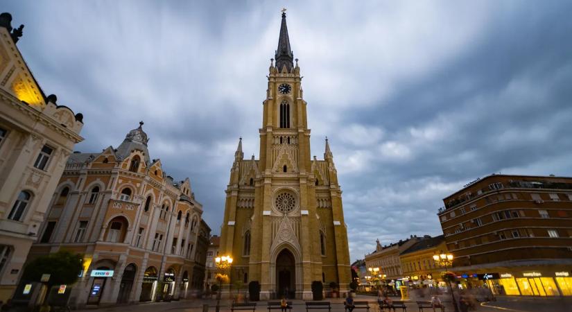 Tűz ütött ki az újvidéki Mária Neve templomban