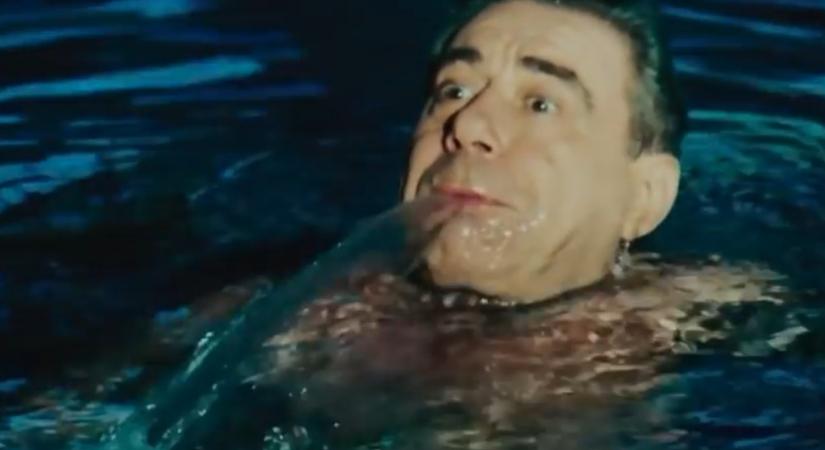 Mit keres a sárvári alpolgármester rendszeresen a helyi Gyógyfürdőben még a nyitvatartási idő előtt?