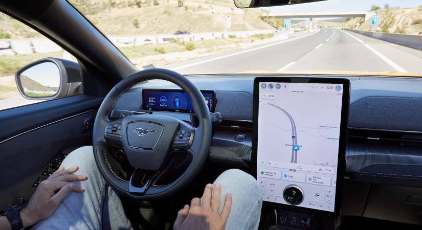 Pár éven belül bárki vezethet csukott szemmel