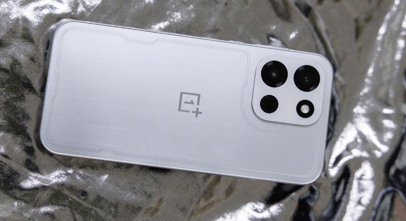 Turbo fokozatra kapcsolt a OnePlus