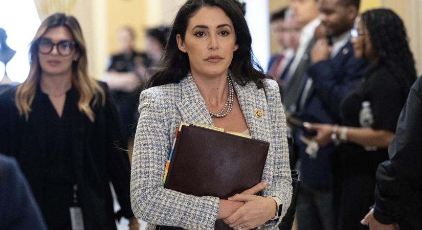 Az orosz törvényhozás négy tagja az USA-ba utazik, hogy a Kongresszus képviselőivel tárgyaljanak a békéről