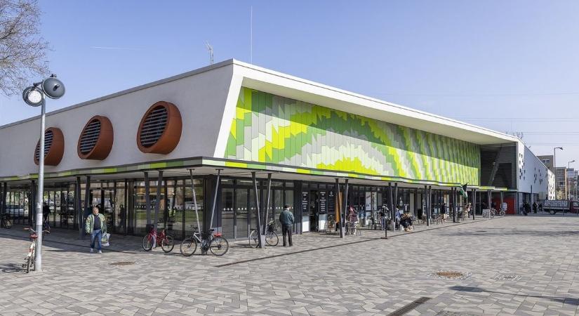 Erre figyeljenek a szombati munkanapon: parkolás, ügyfélszolgálat és piacok Győrben