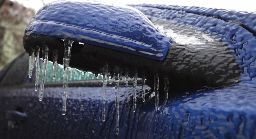 Jön az ónos eső! Jégpálya válhat az utakból