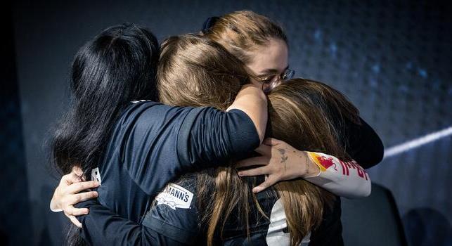 Nem vész el a női Counter-Strike, csak átalakul?