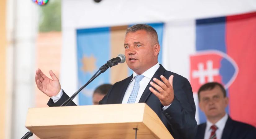 Feloszlott az ajaki Fidesz a vezetői módszerek és a helyi politikai élet ellentmondásai miatt