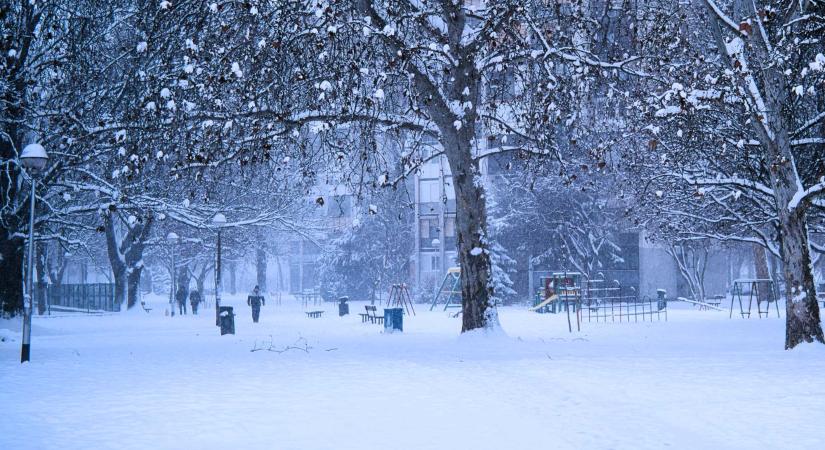 Keményebb mínuszok és hófúvás közeleg – Fagyriadót adott ki a katasztrófavédelem