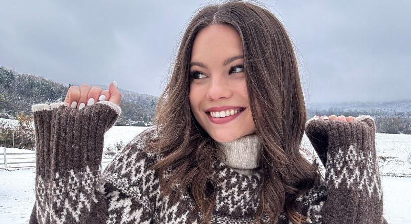 Sarkvidéki hideg jön! Molnár Miléna már készül: fűtött ülőrúd és rántotta menti meg a híres tyúkjait