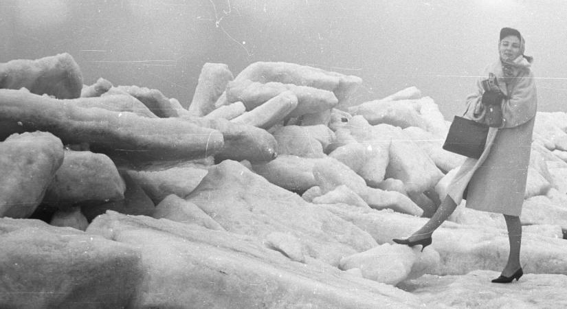 Kemény telek, vastag jégpáncél: ilyen volt régen a befagyott Balaton ( galéria)