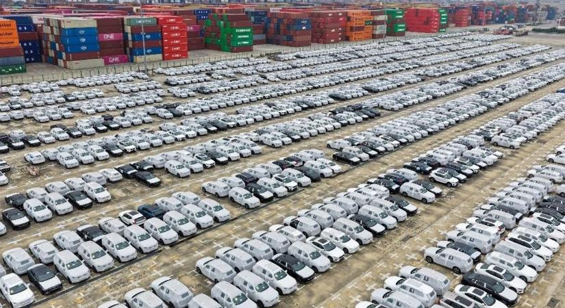 Hiába vették meg a kínaiak, elsorvad Európa egyik legnagyobb autógyártója: napokon belül bemutatja a csúcsmodelljét – ebben van minden reménye