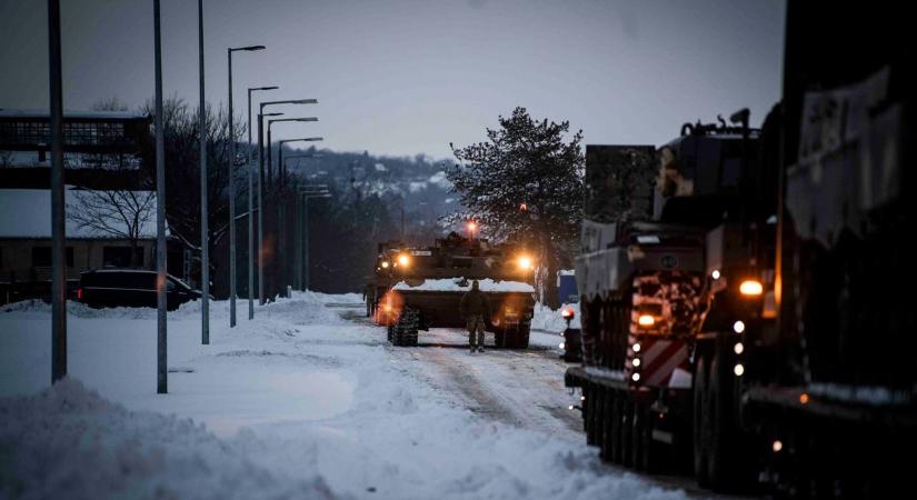 Valódi csodafegyverrel küzd a honvédség a zord téli időjárás ellen (VIDEÓ)