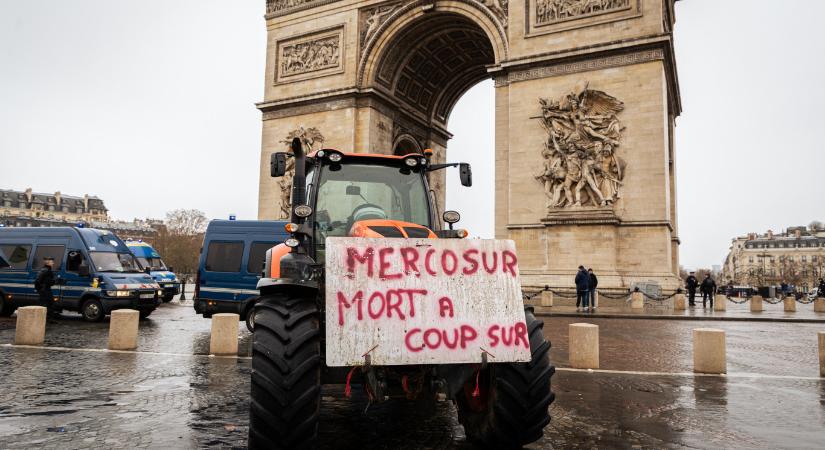 Macron bejelentette, hogy nem támogatják az EU és a dél-amerikai országok szabadkereskedelmi egyezményét