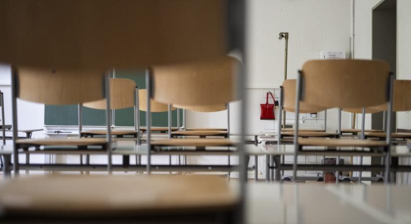 „A diákok ne induljanak el az iskolába” – néhány iskola átáll online oktatásra pénteken és szombaton az időjárás miatt