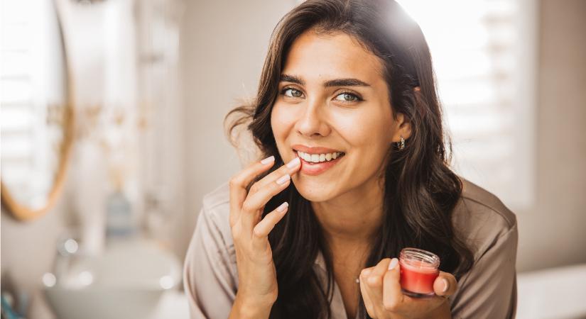 5 profi trükk, amivel villámgyorsan elkészítheted a sminked reggel