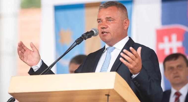 Feloszlott a Fidesz Ajakon