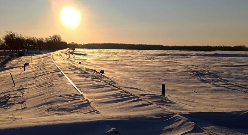 A havazás és a hófúvás után ónos eső csaphat le Bács-Kiskunra – videók