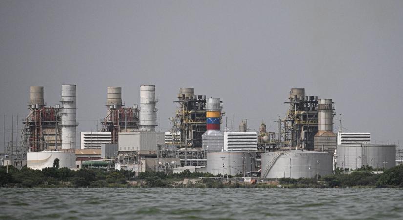 Elemzés leplezte le, mihez kezd az Egyesült Államok a hatalmas mennyiségű venezuelai olajjal