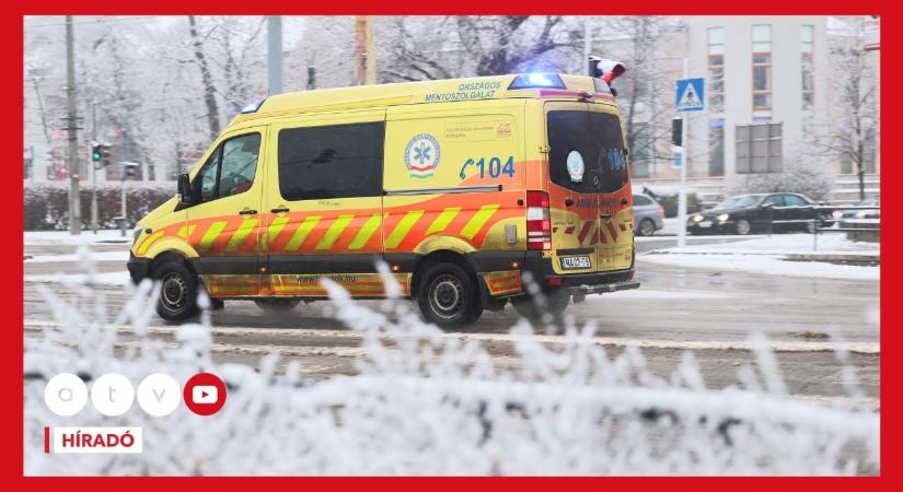 15 perc alatt elkapkodják a szánkókat a népszerű sportboltból