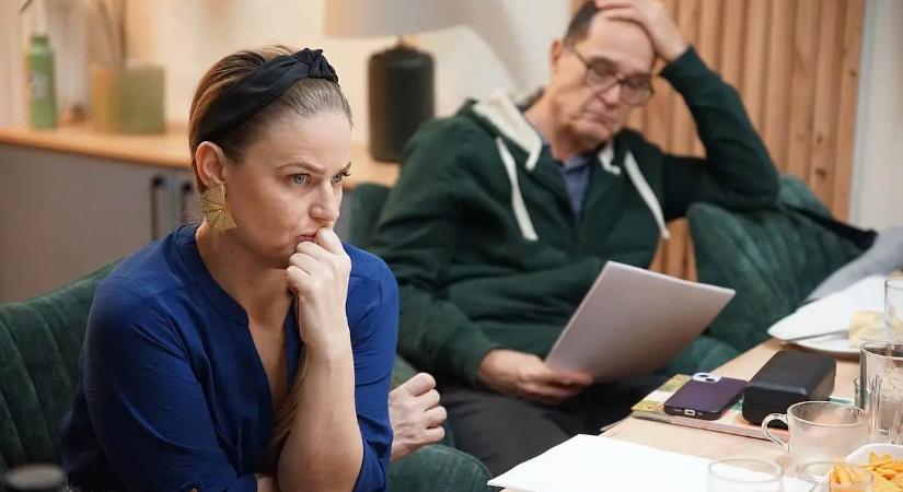 Kerülőút – Rényi Ádám új darabja Réti Adriennel és Kerekes Józseffel debütál a 6SZÍN-ben