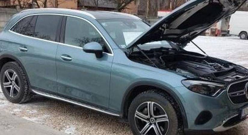 Gyönyörű új Mercedes-re csaphat le féláron